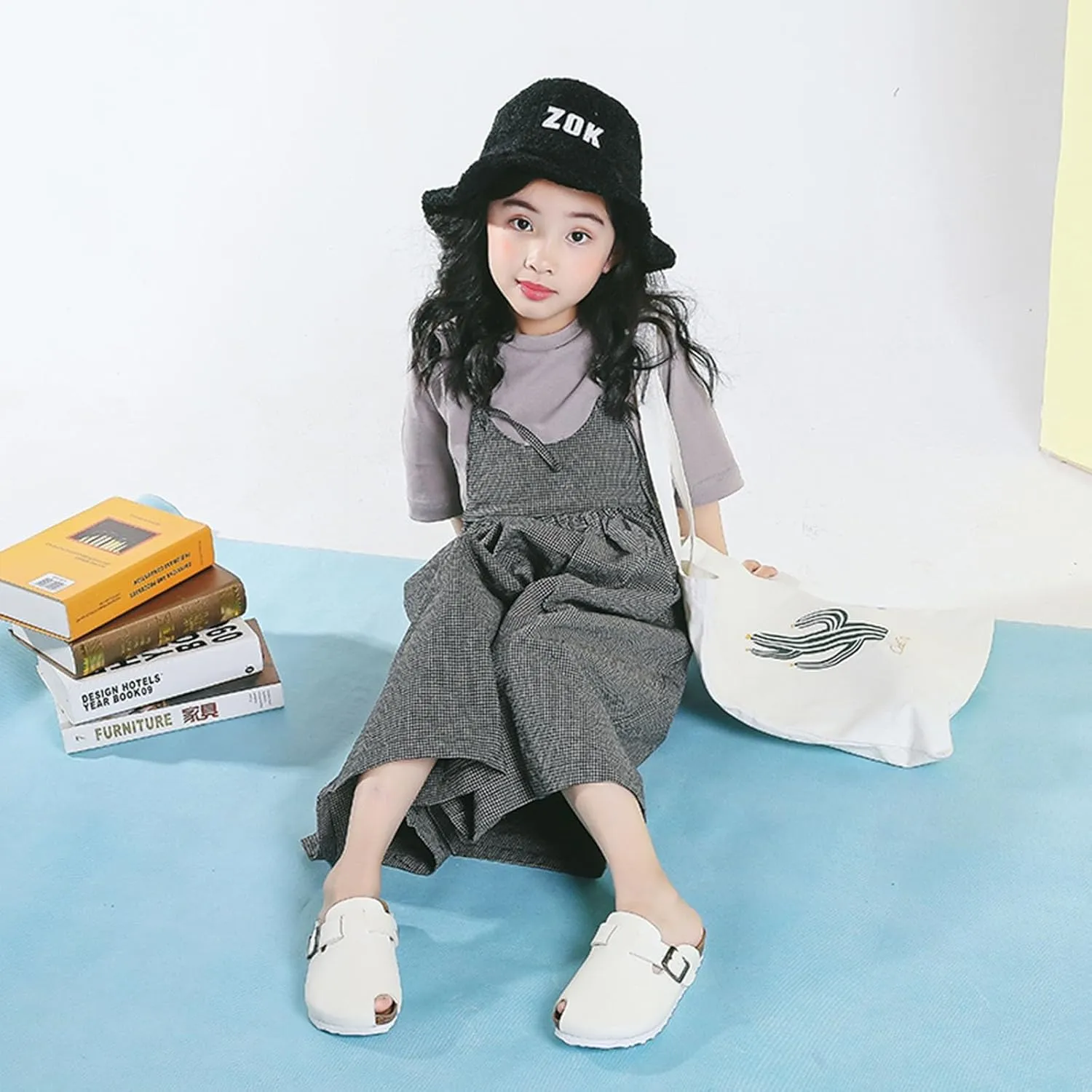 Rui Foot New Spring and Fall Children's Cork Slippers Girls Sandals Slippers Boys Beach Shoes Girls Summer Sandals
